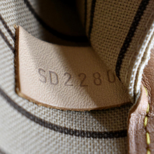 LOUIS VUITTON Neverfull MM Monogram Canvas Tote Bag Brown