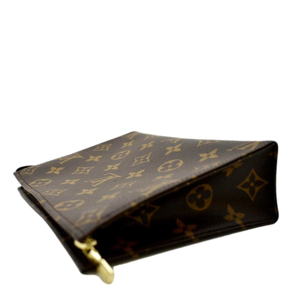 LOUIS VUITTON Toiletry 19 Monogram Canvas Cosmetics Pouch Brown