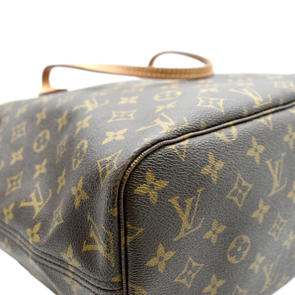LOUIS VUITTON Neverfull MM Monogram Canvas Tote Bag Brown