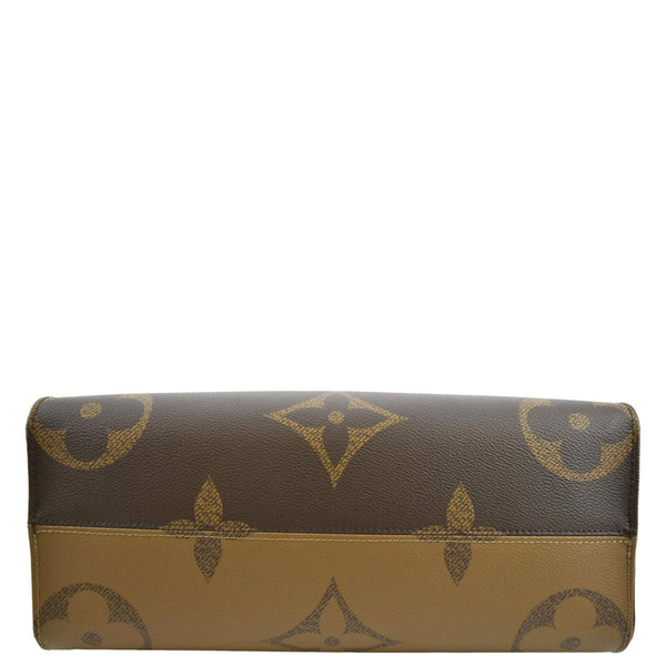LOUIS VUITTON Onthego MM Giant Monogram Canvas Tote Shoulder Bag Brown