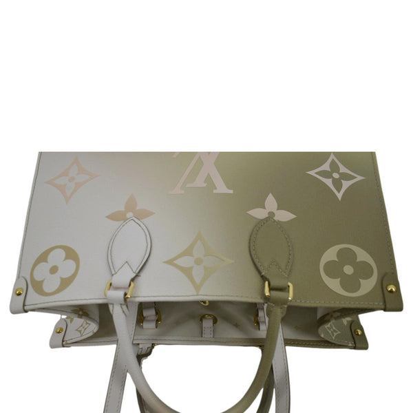 LOUIS VUITTON Onthego Spring City Giant Monogram Leather Shoulder Bag Bicolor