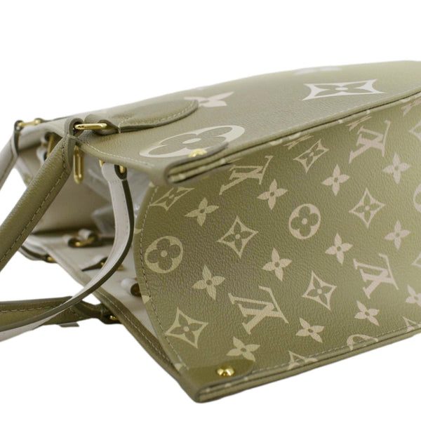 LOUIS VUITTON Onthego Spring City Giant Monogram Leather Shoulder Bag Bicolor