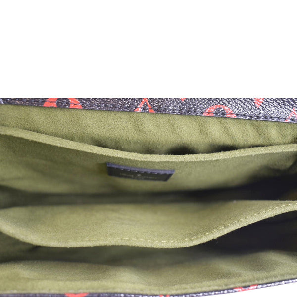 LOUIS VUITTON Metis Pochette Monogram Infrarouge Crossbody Bag Glossy Red