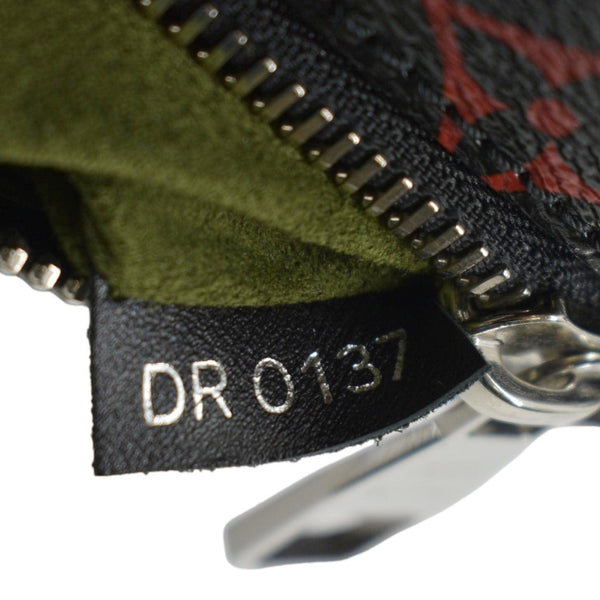 LOUIS VUITTON Metis Pochette Monogram Infrarouge Crossbody Bag Glossy Red