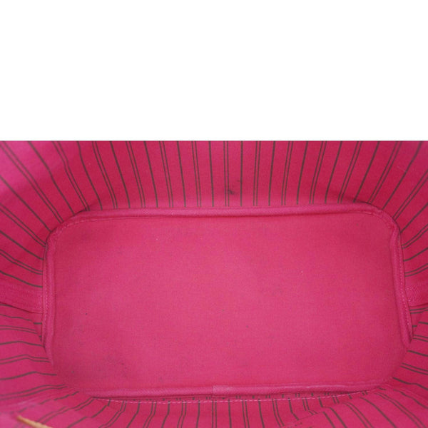 Louis Vuitton Neverfull MM - Interior Close-up Red Lining View 2