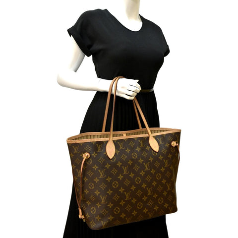 LOUIS VUITTON Neverfull MM Monogram Canvas Tote Bag Brown