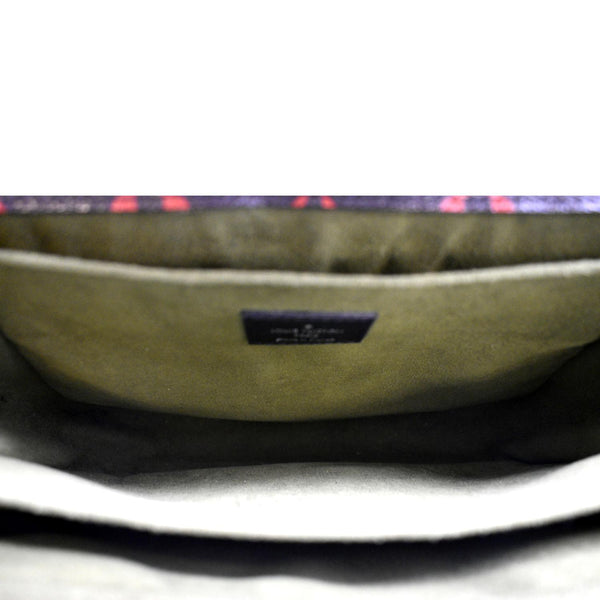 LOUIS VUITTON Metis Pochette Infrarouge Monogram Canvas Crossbody Bag Black