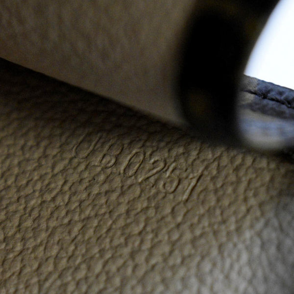 LOUIS VUITTON Toiletry 19 Monogram Canvas Cosmetics Pouch Brown