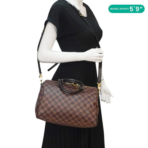 LOUIS VUITTON Speedy 30 Damier Ebene Bag – Model Wearing