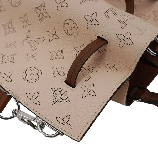 LOUIS VUITTON Girolata Monogram Mahina Leather Shoulder Bag Peach