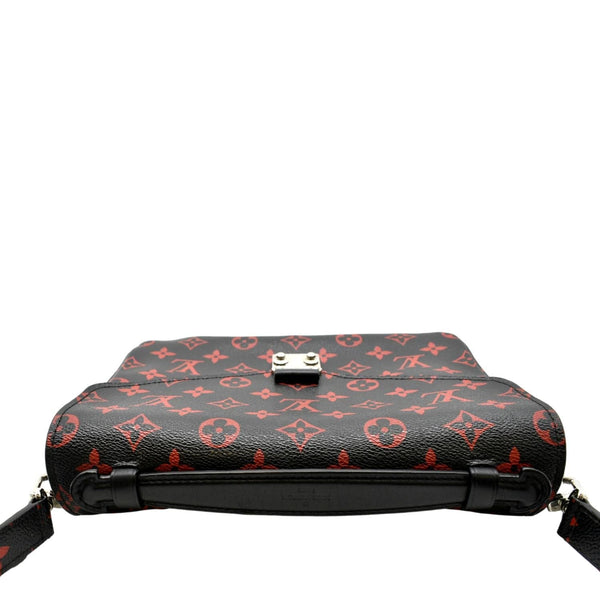 LOUIS VUITTON Metis Pochette Infrarouge Monogram Canvas Crossbody Bag Black