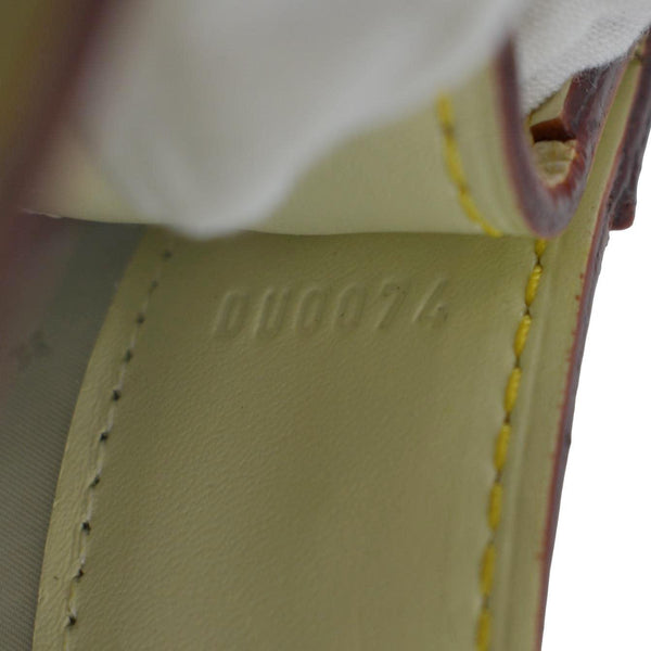 LOUIS VUITTON Suhali Le Talentueux Leather Shoulder Bag White