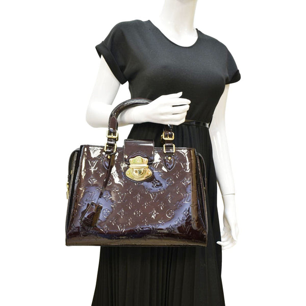 LOUIS VUITTON Melrose Avenue Monogram Vernis Leather Satchel Bag Amarante