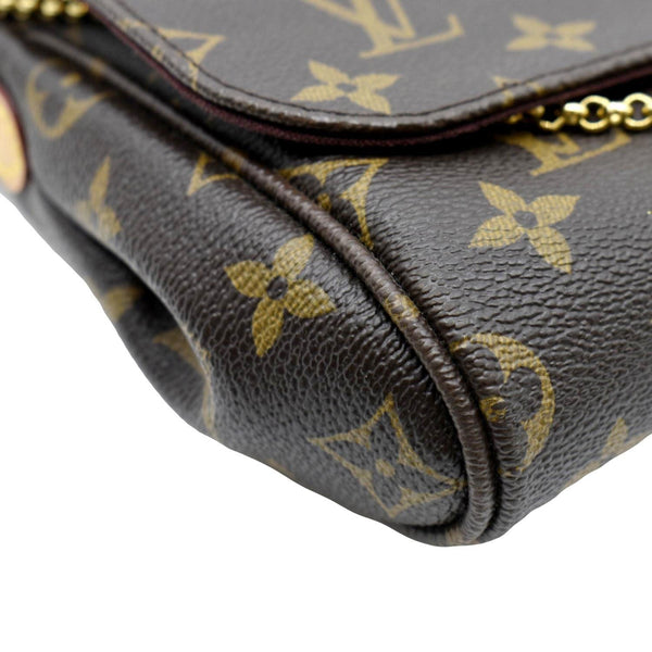 LOUIS VUITTON Favorite MM Monogram Canvas Crossbody Bag Brown
