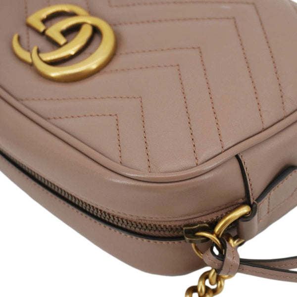 GUCCI GG Marmont Small Matelasse Camera Bag – Adjustable Strap Detail