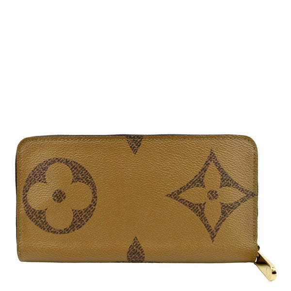 LOUIS VUITTON Giant Monogram Reverse Zippy Wallet Brown