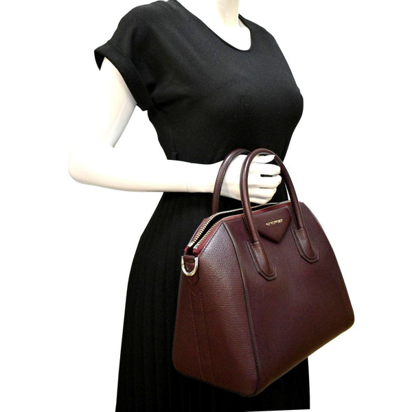 GIVENCHY Antigona Small Aubergine Leather Shoulder Bag Burgundy