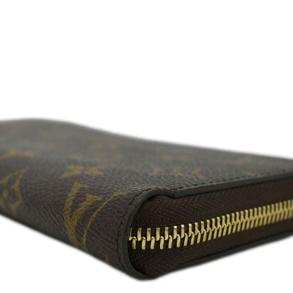 LOUIS VUITTON Monogram Canvas Zippy Wallet Brown