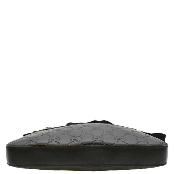 GUCCI GG Signature Leather Messenger Bag Black 406410