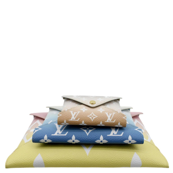 Louis Vuitton Giant Monogram Canvas Pochette - Top look