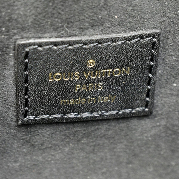 LOUIS VUITTON New Wave Chain Leather Crossbody Bag Black