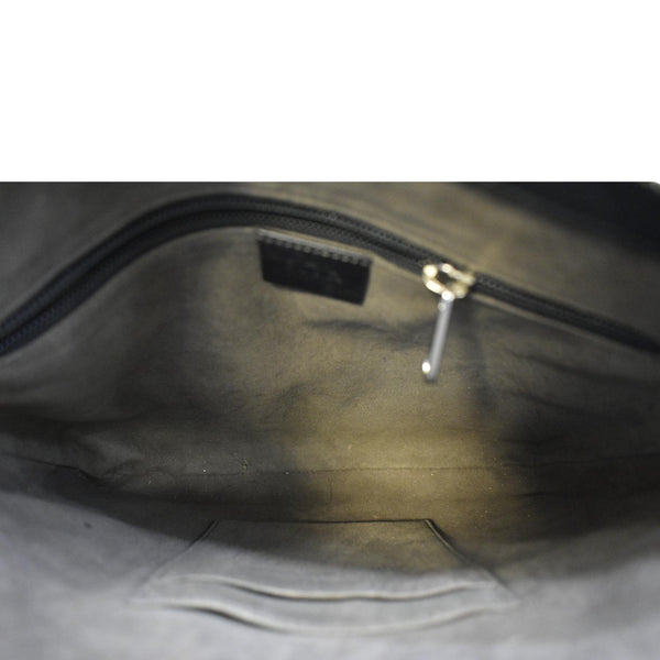 GUCCI GG Signature Leather Messenger Bag Black 406410