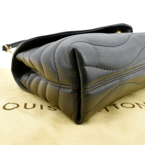 LOUIS VUITTON New Wave Chain Leather Crossbody Bag Black