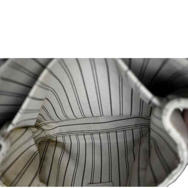 Louis Vuitton Pochette Empreinte Leather Crossbody Bag - inner view