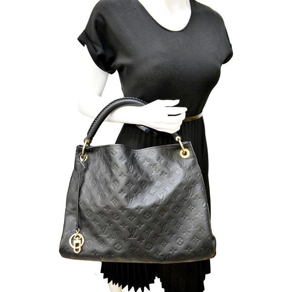 LOUIS VUITTON Artsy MM Empreinte Leather Hobo Bag Black