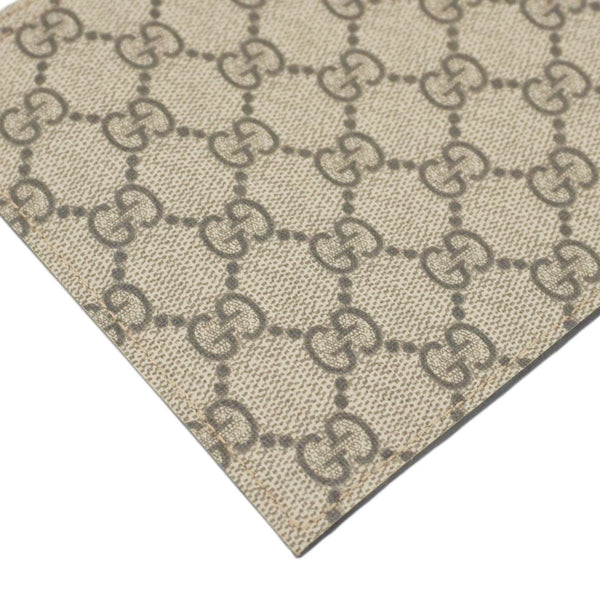 GUCCI GG Supreme Canvas Wristlet Beige 539335