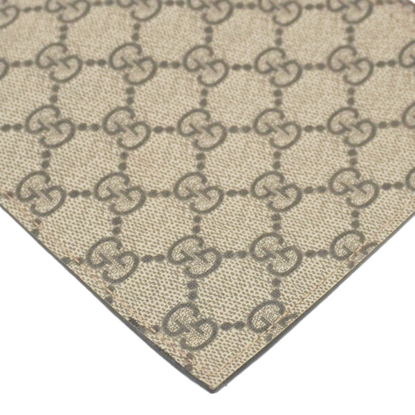 GUCCI GG Supreme Canvas Wristlet Beige 539335