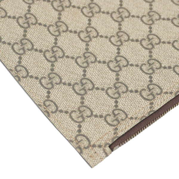 GUCCI GG Supreme Canvas Wristlet Beige 539335