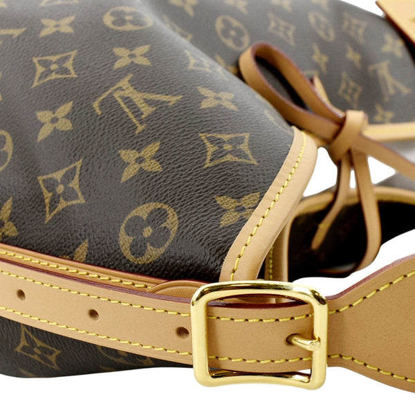 LOUIS VUITTON Carryall MM Monogram Canvas Shoulder Bag Brown