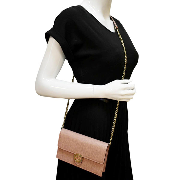GUCCI GG Interlocking Pebbled Leather Crossbody Bag Light Pink 510314