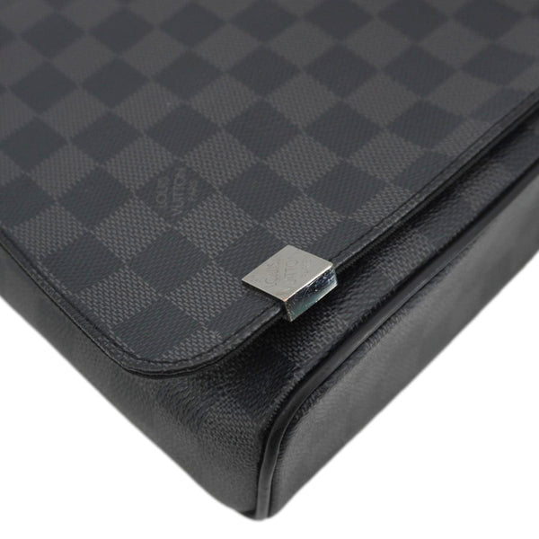 LOUIS VUITTON District PM Messenger Damier Graphite Messenger Bag Black