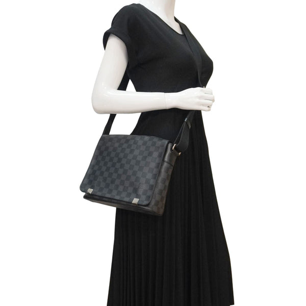 LOUIS VUITTON District PM Messenger Damier Graphite Messenger Bag Black
