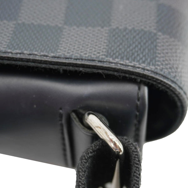 LOUIS VUITTON District PM Messenger Damier Graphite Messenger Bag Black