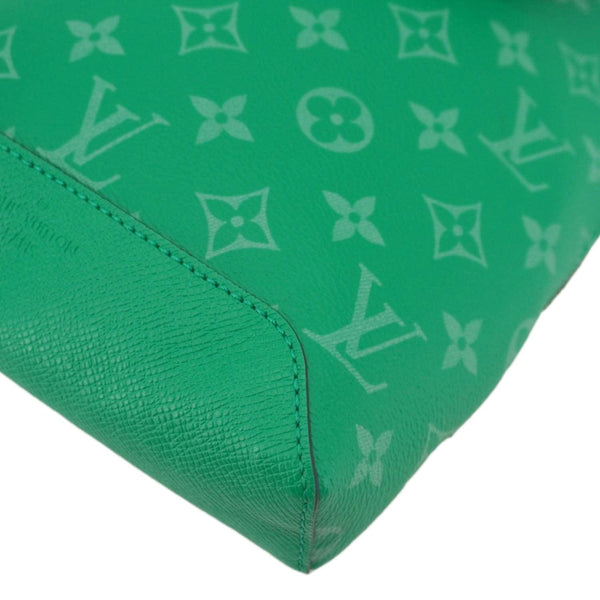 LOUIS VUITTON Duo Taigarama Slingbag Cactus Green