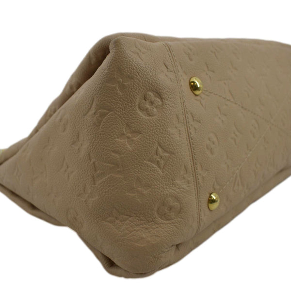 LOUIS VUITTON Artsy MM Empreinte Leather Hobo Bag Dune