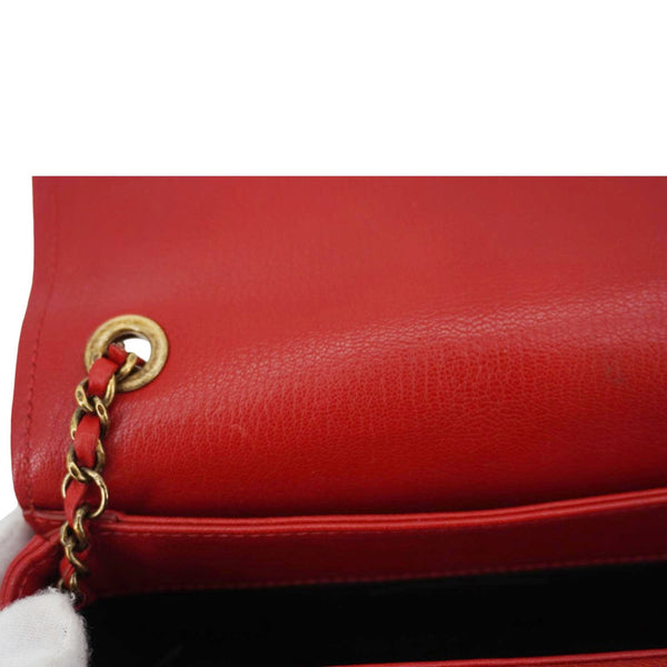 CHANEL Coco Curve Flap Small Quilted Calfskin Leather Messenger Bag Red