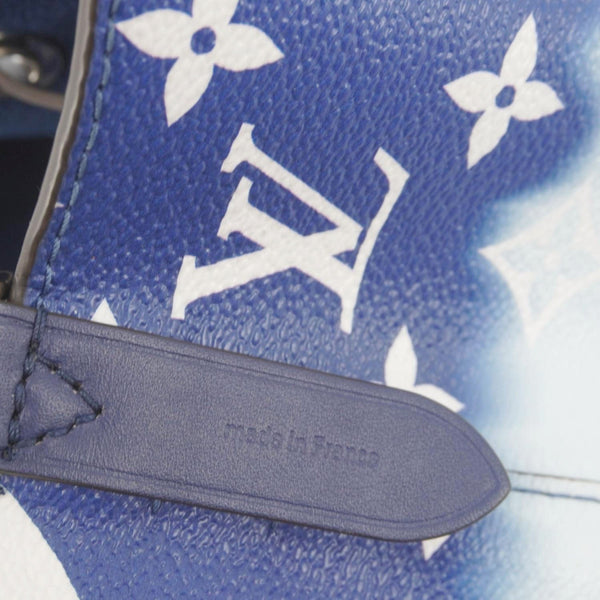 LOUIS VUITTON Escale Neonoe MM Monogram Giant Shoulder Bag Blue