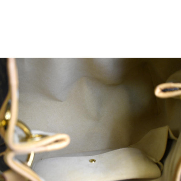 Louis Vuitton Galliera PM Monogram Hobo Shoulder Bag in brown color - Inside