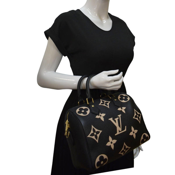 LOUIS VUITTON Speedy 25 Bandouliere Monogram Empreinte Leather Crossbody Bag Bicolor
