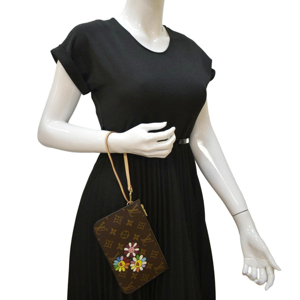 LOUIS VUITTON Neverfull Monogram Canvas Pochette Wristlet Pouch Brown