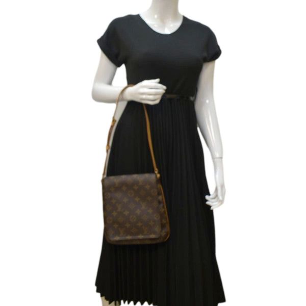 LOUIS VUITTON Musette Salsa Monogram Canvas Shoulder Bag Brown