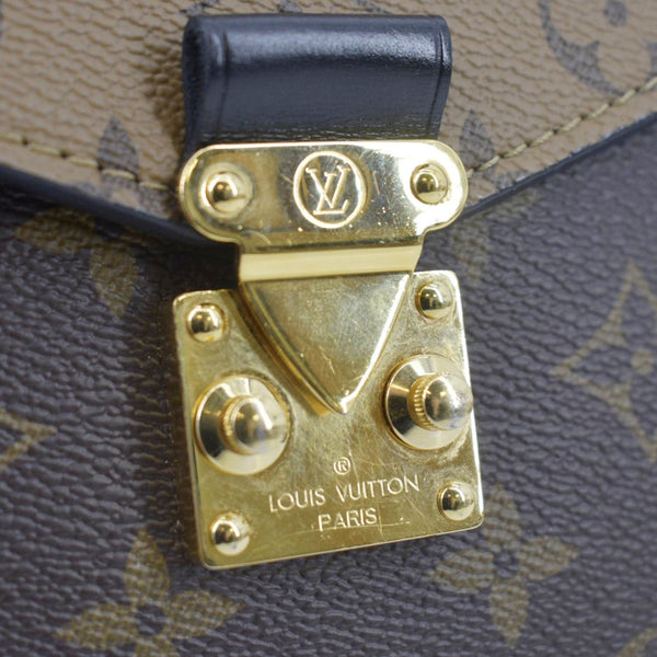 LOUIS VUITTON Metis Pochette Reverse Monogram Canvas Crossbody Bag Brown
