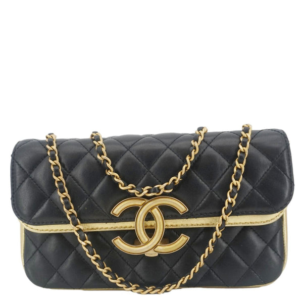 CHANEL CC Chic Double Flap Quilted Leather Shoulder Bag Black