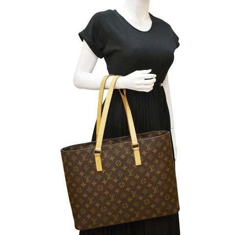 LOUIS VUITTON Luco Monogram Canvas Tote Bag Brown