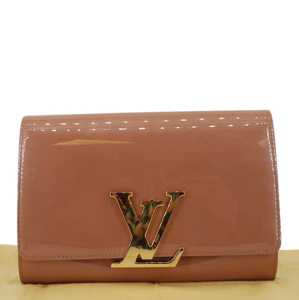 LOUIS VUITTON Louise Vernis Leather Clutch Tan