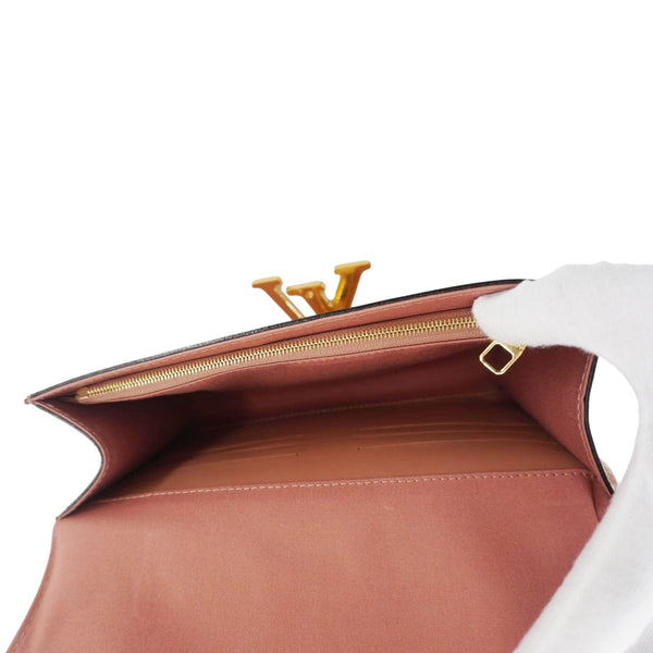 LOUIS VUITTON Louise Vernis Leather Clutch Tan